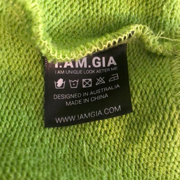 IAMGIA CROPPED HOODIE NWT SZ MEDIUM - Picture 8 of 9